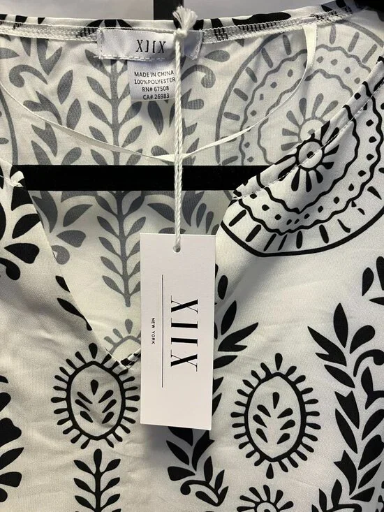 XIIX Graphic Trailing Leaf Kaftan – One Size – NWT - Picture 13 of 14